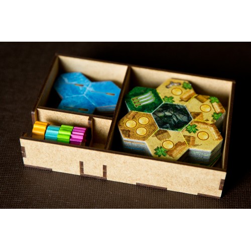 reDrewno Insert pasujący do gry...