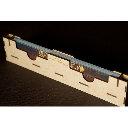 reDrewno Insert pasujący do gry...