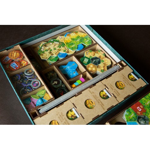 reDrewno Insert pasujący do gry...