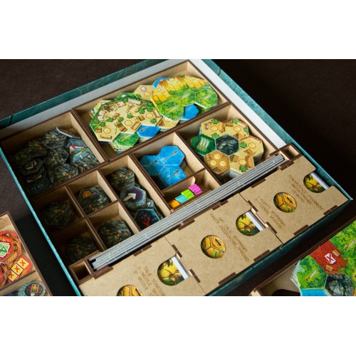 reDrewno Insert pasujący do gry...