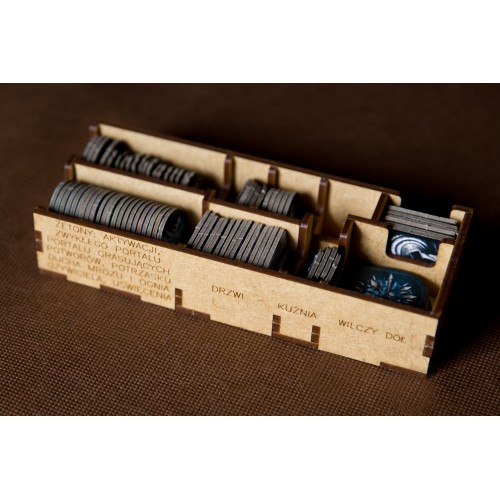 reDrewno Insert pasujący do gry...