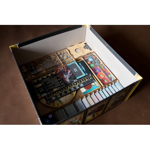 reDrewno Insert pasujący do gry...