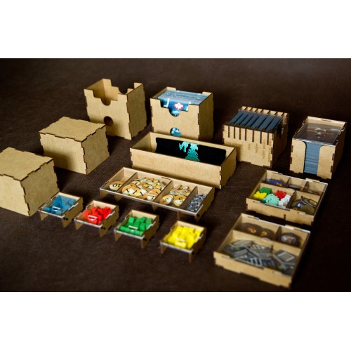 reDrewno Insert pasujący do gry...