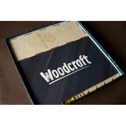 reDrewno Insert pasujący do gry...