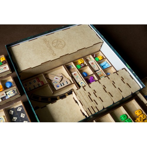 reDrewno Insert pasujący do gry...