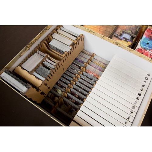 reDrewno Insert pasujący do gry...