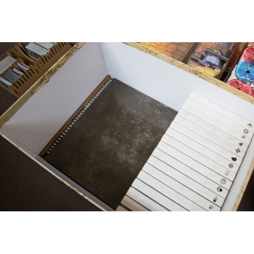 reDrewno Insert pasujący do gry...