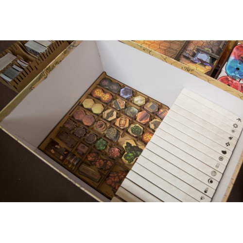 reDrewno Insert pasujący do gry...