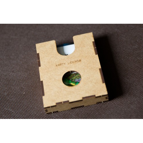 reDrewno Insert pasujący do gry...