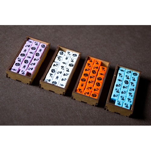 reDrewno Insert pasujący do gry...