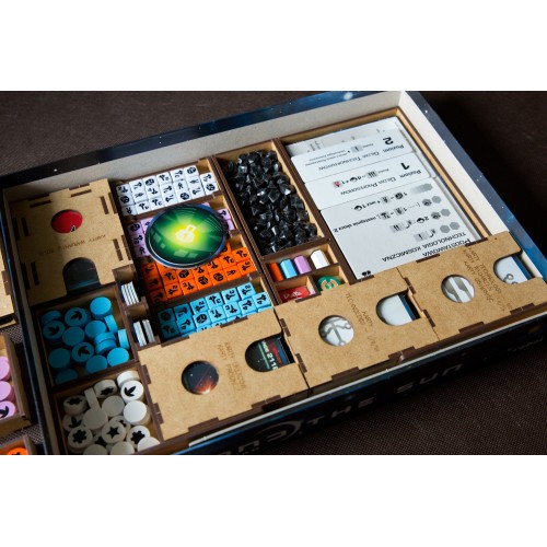 reDrewno Insert pasujący do gry...