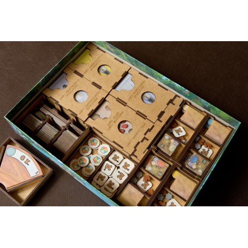 reDrewno Insert pasujący do gry...