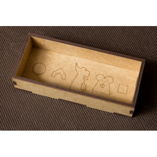 reDrewno Insert pasujący do gry...