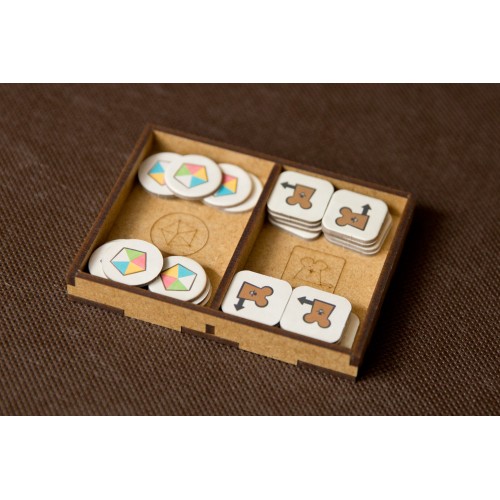 reDrewno Insert pasujący do gry...