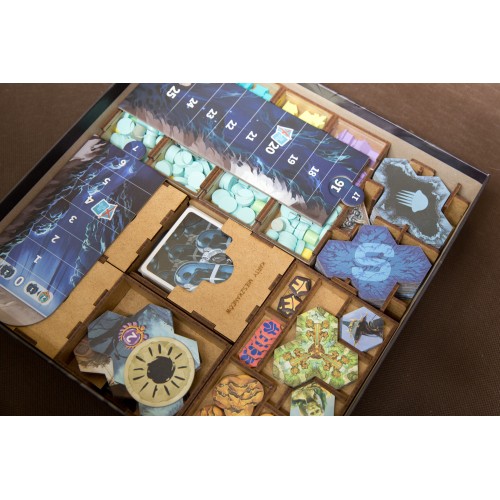 reDrewno Insert pasujący do gry...