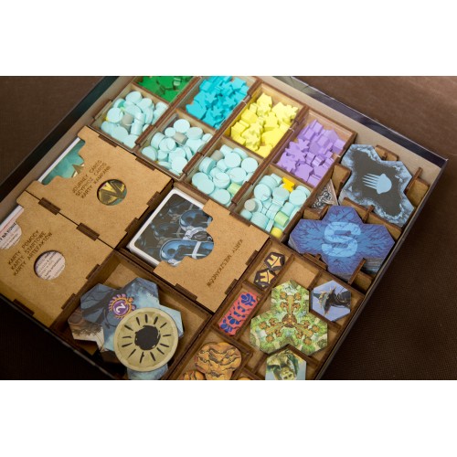 reDrewno Insert pasujący do gry...