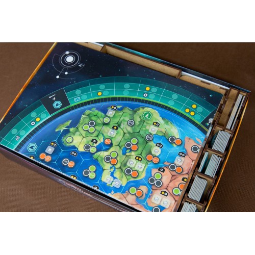 reDrewno Insert pasujący do gry...