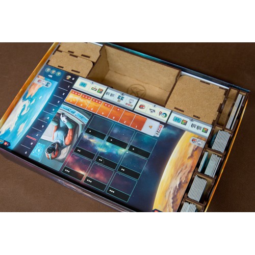 reDrewno Insert pasujący do gry...