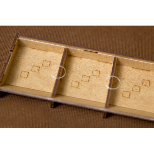 reDrewno Insert pasujący do gry...