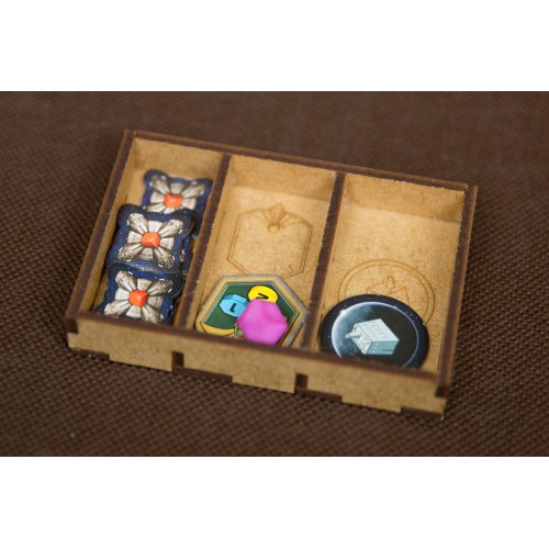 reDrewno Insert pasujący do gry...