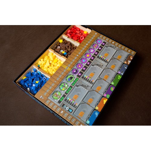 reDrewno Insert pasujący do gry...