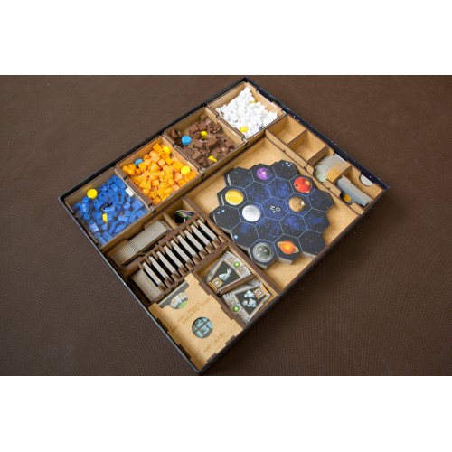 reDrewno Insert pasujący do gry...