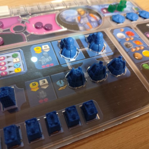 Zestaw 5 akrylowych osłonek do gry...