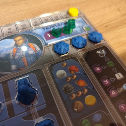 Zestaw 5 akrylowych osłonek do gry...