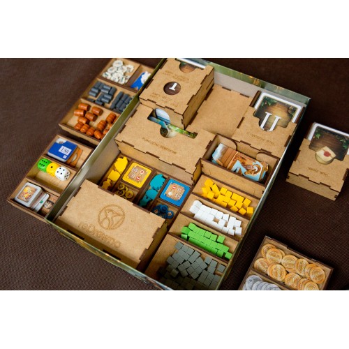 reDrewno Insert pasujący do gry...