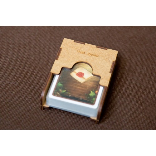 reDrewno Insert pasujący do gry...