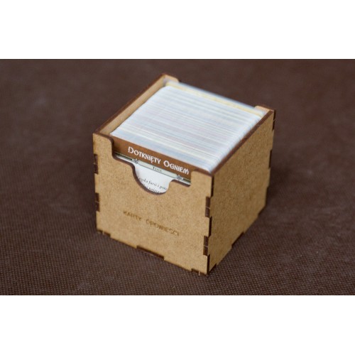 reDrewno Insert pasujący do gry...