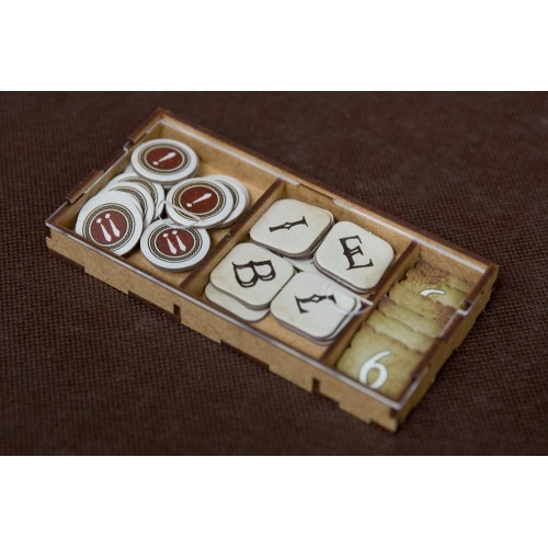 reDrewno Insert pasujący do gry...