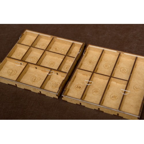 reDrewno Insert pasujący do gry...