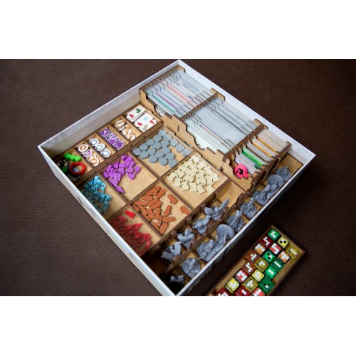 reDrewno Insert pasujący do gry...