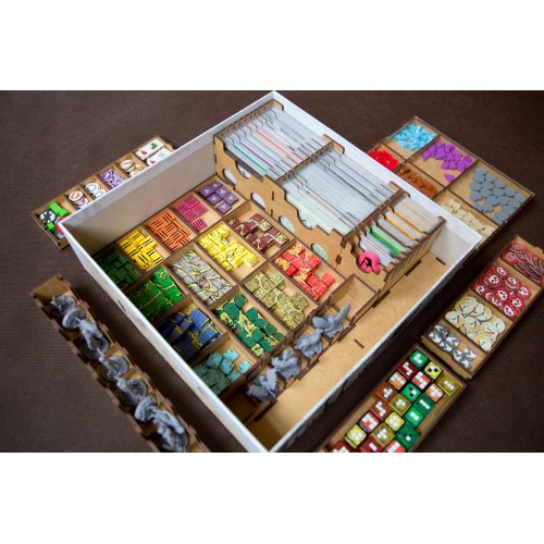 reDrewno Insert pasujący do gry...