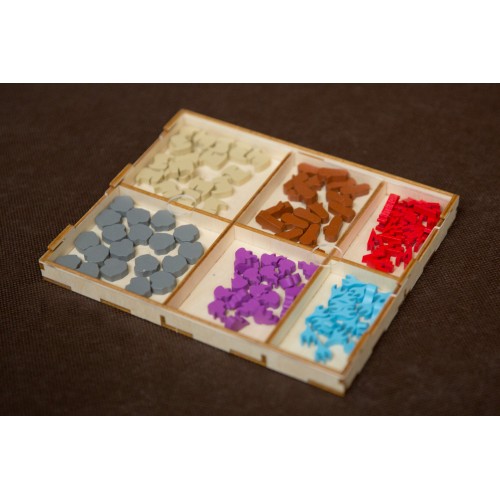 reDrewno Insert pasujący do gry...