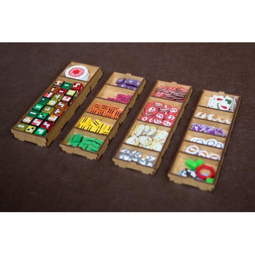 reDrewno Insert pasujący do gry...