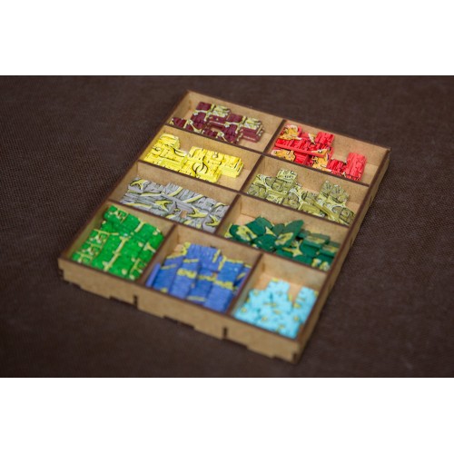 reDrewno Insert pasujący do gry...