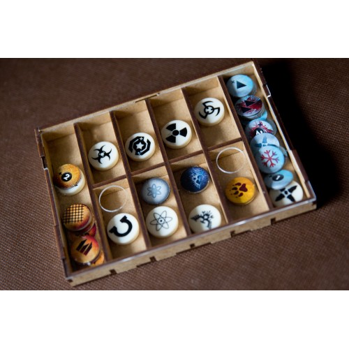 reDrewno Insert pasujący do gry...