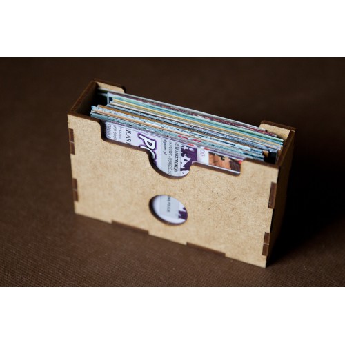 reDrewno Insert pasujący do gry...