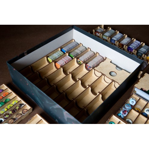 reDrewno Insert pasujący do gry...