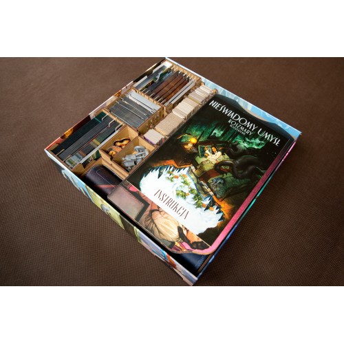 reDrewno Insert pasujący do gry...