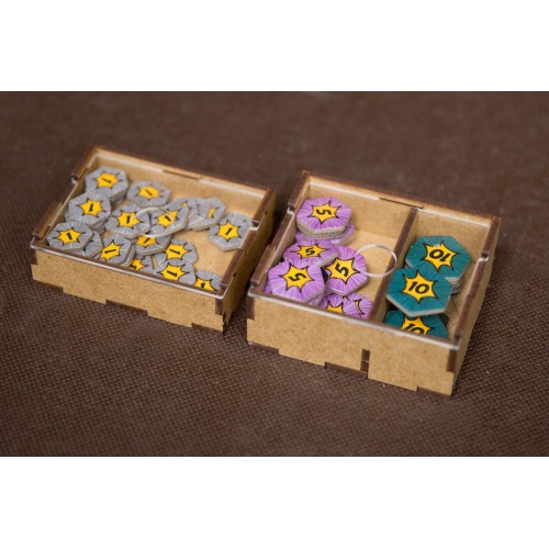 reDrewno Insert pasujący do gry...