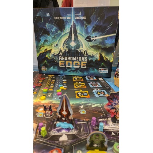 Andromeda's Edge: Na krawędzi galaktyki Andromeda's Edge: Na krawędzi galaktyki