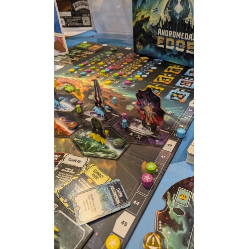 Andromeda's Edge: Na krawędzi galaktyki Andromeda's Edge: Na krawędzi galaktyki