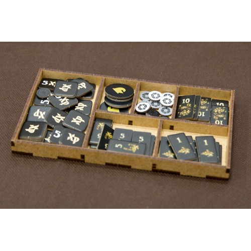 reDrewno Insert pasujący do gry...