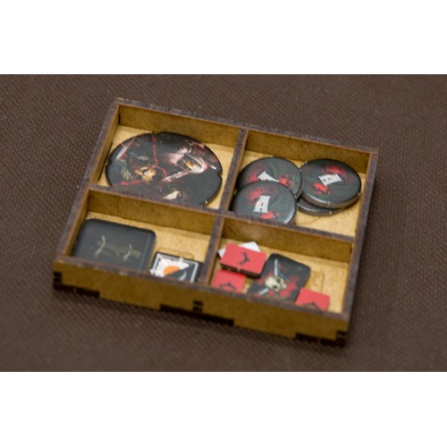 reDrewno Insert pasujący do gry...