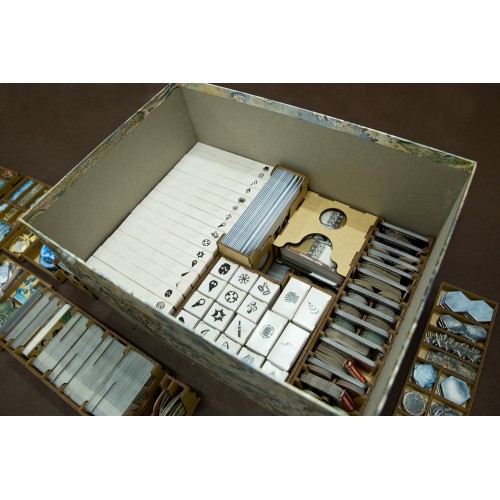 reDrewno Insert pasujący do gry...