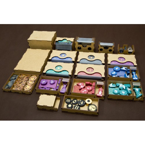 reDrewno Insert pasujący do gry...