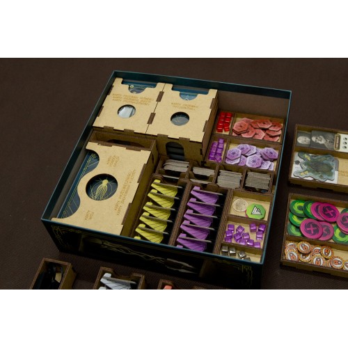 reDrewno Insert pasujący do gry...